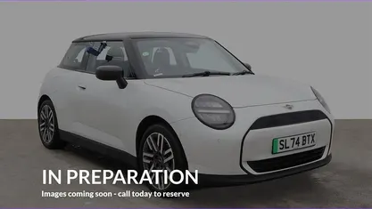 Used 2025 Mini Cooper Classic Hatchback | £20,920 (Good price)