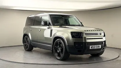 Used Land Rover Defender HSE 300 HP (220 kW) 2024 SUV