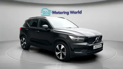 Used Volvo XC40 R-Design 262 HP (192 kW) 2021 Black SUV