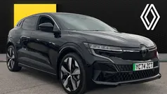 Black Used 2024 Renault Mégane Komfort Hatchback | £22,271 (Fair price)