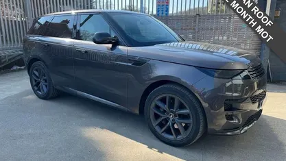 Usado Land Rover Range Rover Sport SE Dynamic 300 HP (220 kW) 2025 SUV