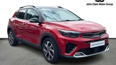 Red Used 2022 Kia Stonic 4 SUV | £15,500 (Fair price)