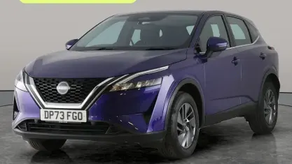 Begagnad Nissan Qashqai Acenta Premium 158 HK (116 kW) 2023 Blå SUV