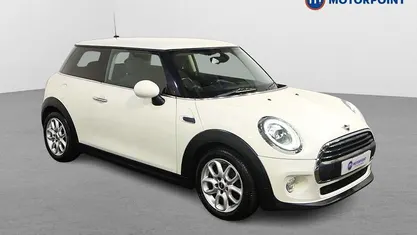 Used Mini ONE Hatch 102 HP (75 kW) 2018 White Hatchback