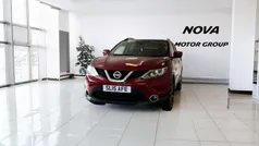 Red Used 2015 Nissan Qashqai Tekna SUV | £5,980 (Fair price)