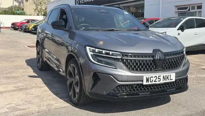 Used Renault Austral Iconic Esprit Alpine 200 HP (147 kW) 2025 Grey  SUV