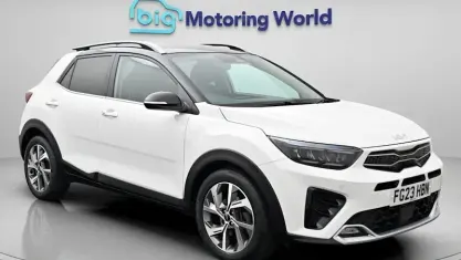 Usado Kia Stonic GT-Line S 120 HP (88 kW) 2023 Branco SUV