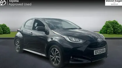 Used Toyota Yaris Design 116 HP (85 kW) 2023 Black Hatchback