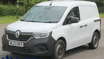 Used Renault Kangoo 95 HP (69 kW) 2023 White MPV