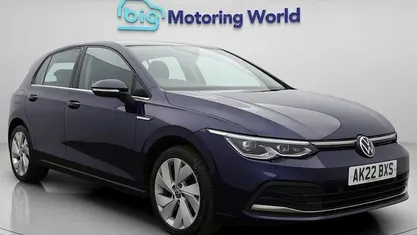 Used VW Golf VIII Style 131 HP (96 kW) 2022 Blue Hatchback