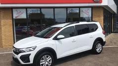 White Used 2024 Dacia Jogger Expression MPV | £16,995 (Fair price)