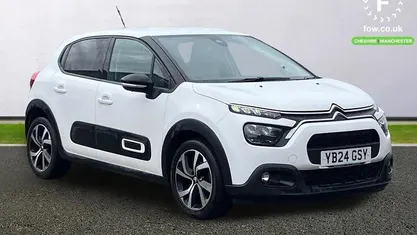 Używany Citroën C3 PureTech 83 KM (61 kW) 2024 Biały Hatchback