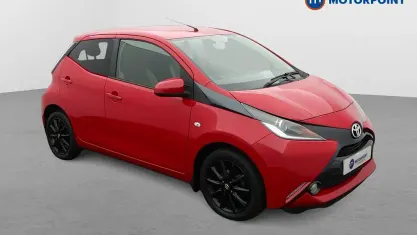 Used Toyota Aygo x-style 69 HP (50 kW) 2017 Red Hatchback