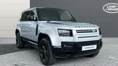 Used 2025 Land Rover Defender SE Dynamic SUV | £54,265 (Super price)
