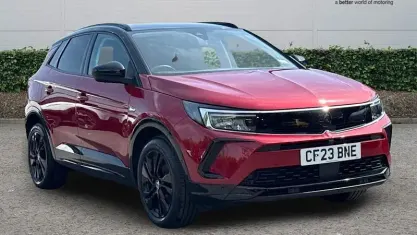 Used Vauxhall Grandland X 131 HP (96 kW) 2023 Red SUV