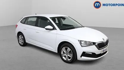 Used Skoda Scala SE 110 HP (80 kW) 2023 White Hatchback