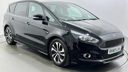 Used Ford S-MAX ST-Line 190 HP (139 kW) 2019 Black MPV