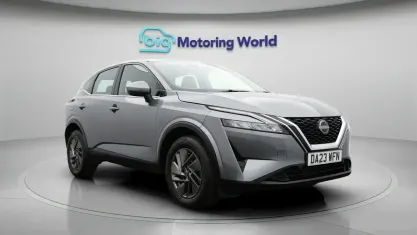 Used Nissan Qashqai Acenta Premium 140 HP (102 kW) 2023 Grey SUV