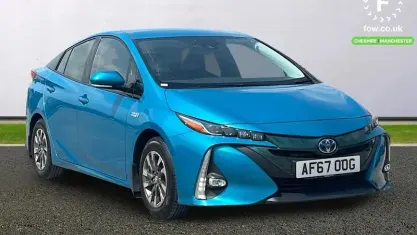 Used Toyota Prius Business Edition 122 HP (89 kW) 2017 Blue Hatchback