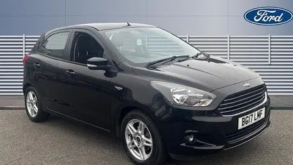 Used Ford Ka Plus Zetec 70 HP (51 kW) 2017 Black Hatchback