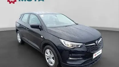 Used Vauxhall Grandland X 131 HP (96 kW) 2019 Black SUV