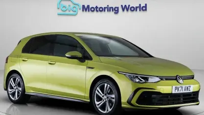 Used VW Golf VII R-line 131 HP (96 kW) 2021 Yellow Hatchback