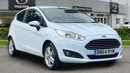 Used Ford Fiesta Zetec 82 HP (60 kW) 2014 White Hatchback