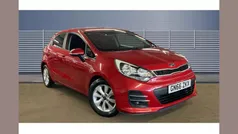 Red Used 2015 Kia Rio Hatchback | £6,670 (Fair price)