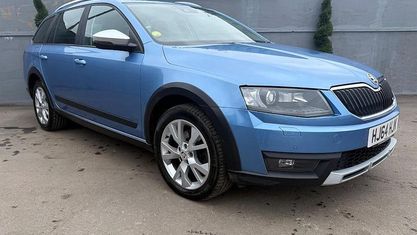 Begagnad Skoda Octavia Scout 184 HK (135 kW) 2016 Kombi