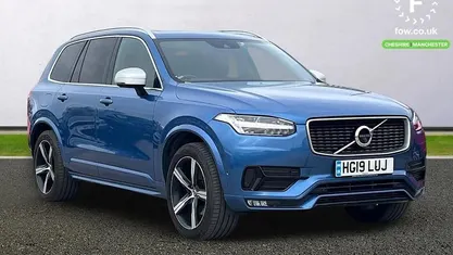 Usado Volvo XC90 R-Design 310 HP (228 kW) 2019 Azul SUV