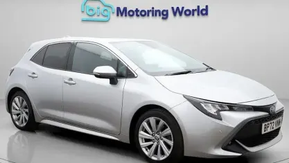 Usado Toyota Corolla Design 122 HP (89 kW) 2022 Citadino