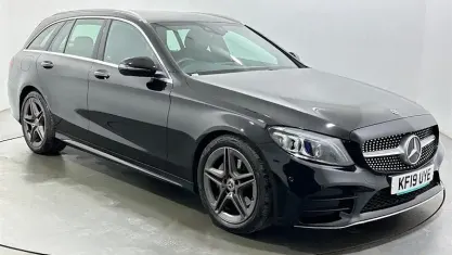Usado Mercedes C220 AMG Line Premium 194 HP (142 kW) 2019 Preto Carrinha