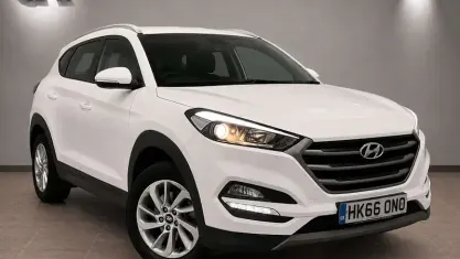Used Hyundai Tucson SE 132 HP (97 kW) 2017 White SUV