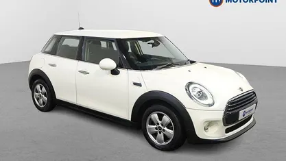 Used Mini Cooper Classic 136 HP (100 kW) 2019 White Hatchback
