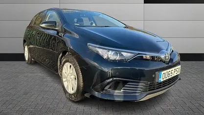 Grey Used 2015 Toyota Auris Active Hatchback | £8,995 (Fair price)