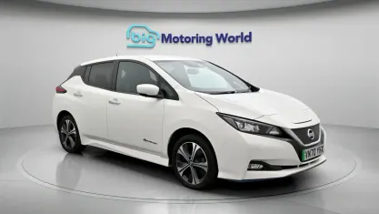 Used Nissan Leaf Tekna 160 kW (218 HP) 2020 White Hatchback