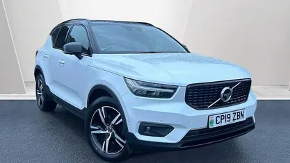 Used 2019 Volvo XC40 R-Design SUV | £17,950 (Fair price)