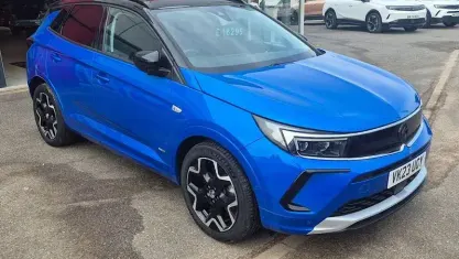 Usado Vauxhall Grandland X Ultimate 224 HP (164 kW) 2023 Azul SUV