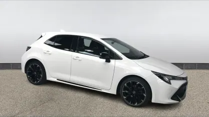 Used Toyota Corolla Sport 122 HP (89 kW) 2022 White Hatchback