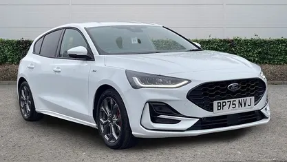 Used Ford Focus ST-Line 125 HP (91 kW) 2025 Hatchback