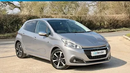 Used Peugeot 208 109 HP (80 kW) 2019 Hatchback