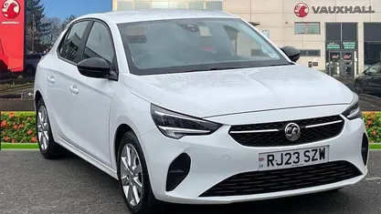 Used Vauxhall Corsa Design Edition 101 HP (74 kW) 2023 Hatchback