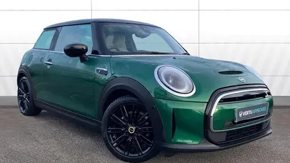Used 2023 Mini Cooper Level 3 Hatchback | £15,105 (Fair price)
