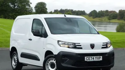 Used Peugeot Partner 102 HP (75 kW) 2025 MPV