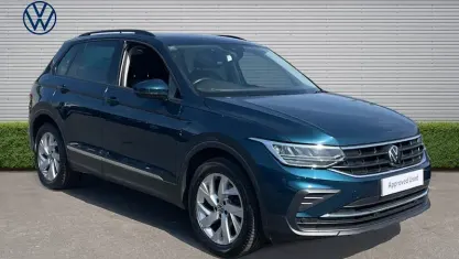 Used VW Tiguan Life 150 HP (110 kW) 2023 Blue SUV