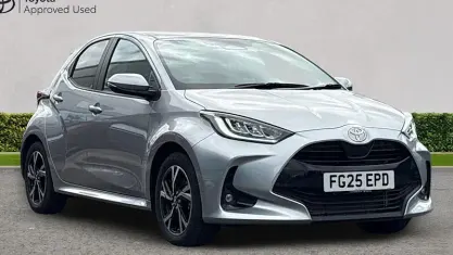 Used Toyota Yaris Design 116 HP (85 kW) 2025 Silver Hatchback