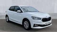 Moon white metallic Used 2025 Skoda Fabia SE Hatchback | £17,890 (Fair price)