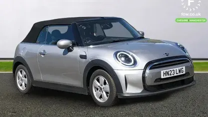 Usado Mini Cooper Cabriolet Comfort 136 CV (100 kW) 2022 Plateado Descapotable