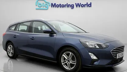 Used Ford Focus Zetec 120 HP (88 kW) 2021 Blue Estate