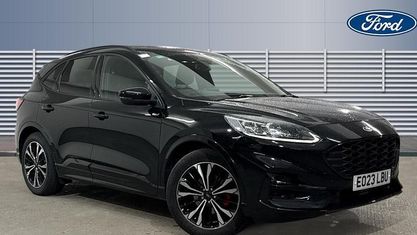 Usado Ford Kuga ST-Line X 190 CV (139 kW) 2023 Negro SUV